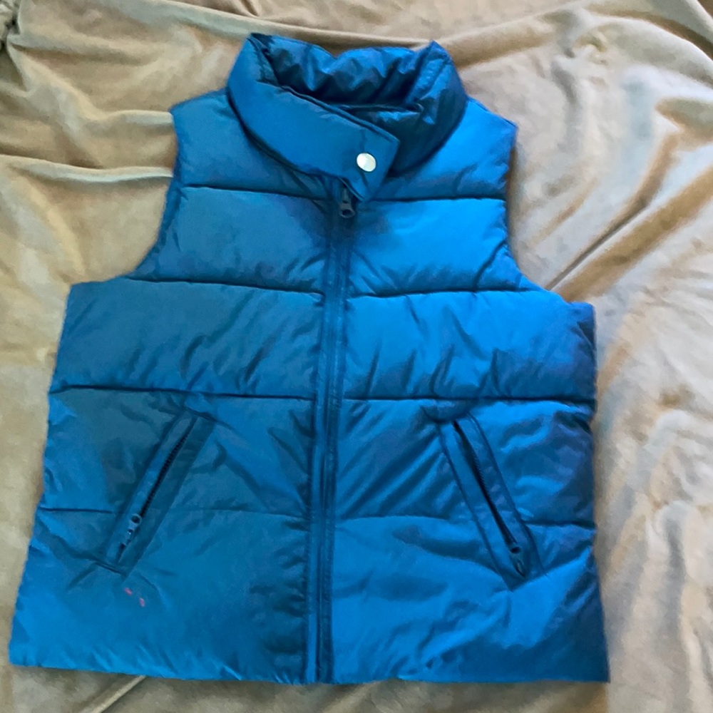 Gap kids puffer vest size medium blue